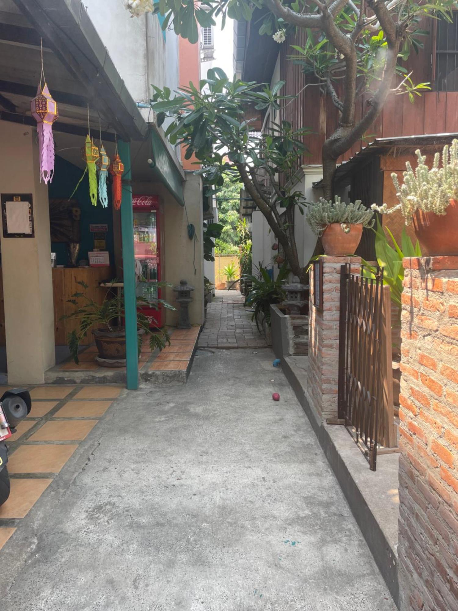 Asrama Thapae Gate Chiang Mai